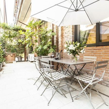 Elegant Fornasa Vecia, Canal View With A Beautiful Garden R&R Apartment Venice Exterior photo